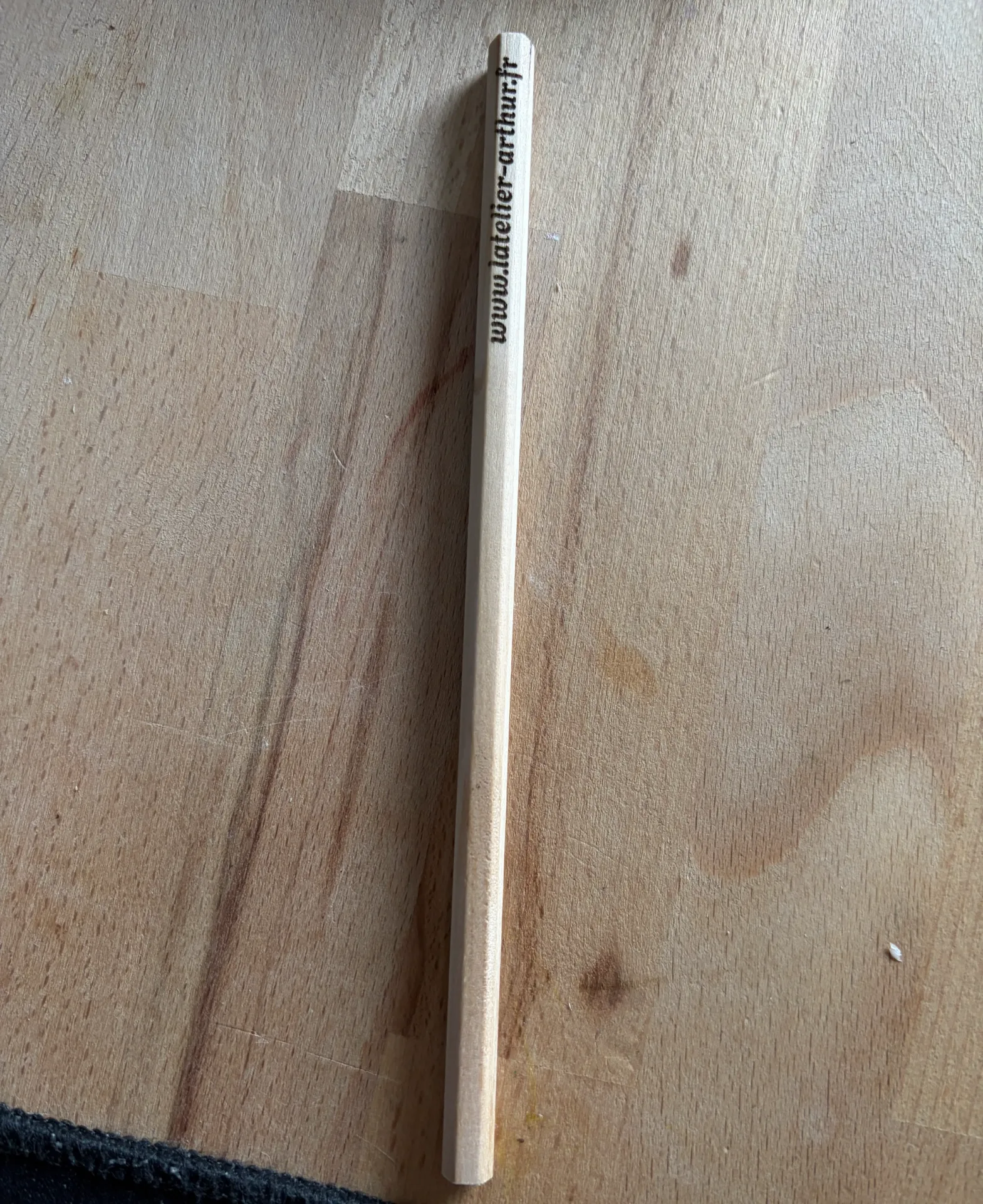 Crayon bois personnalisé